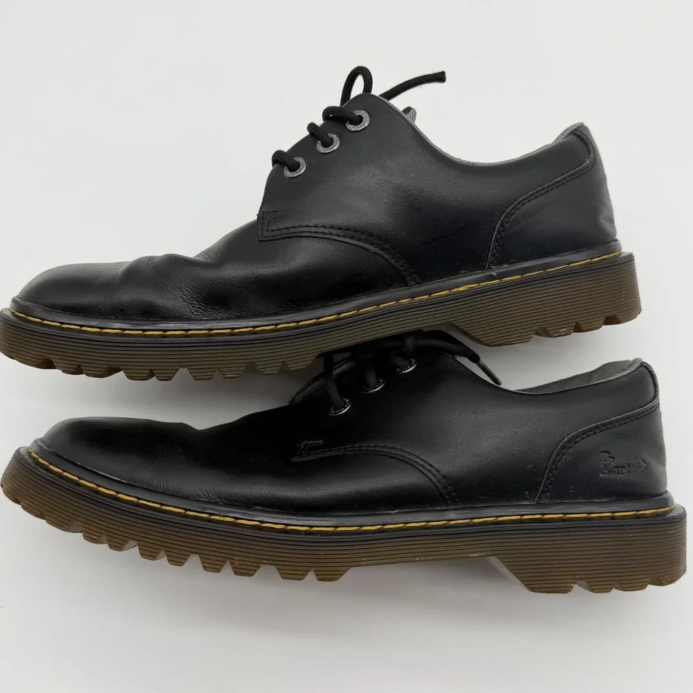 Dr. Martens Kent Black Leather Oxford Shoes Mens 11 AW004 Lug Sole Low Top